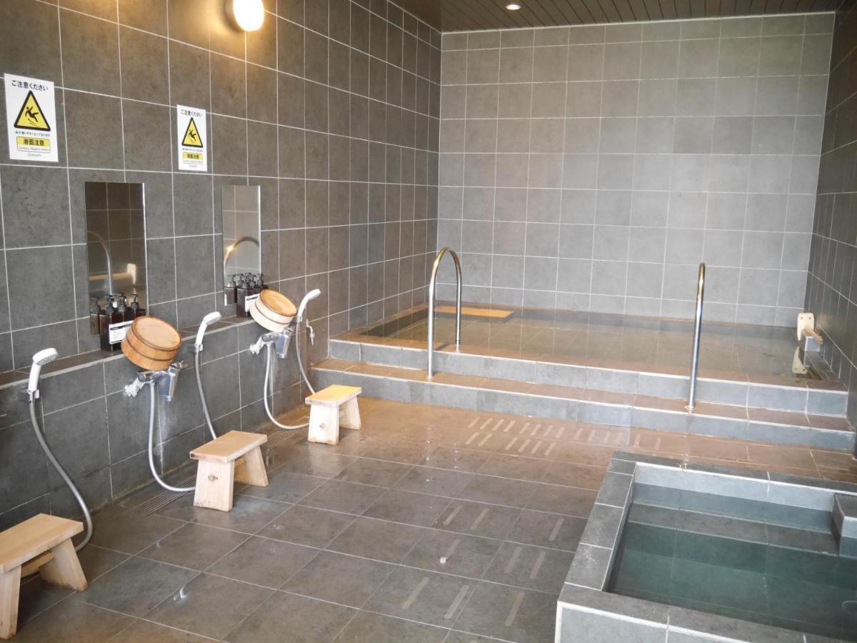 Hearts Capsule Hotel & Spa Hakata Fukuoka  Kültér fotó